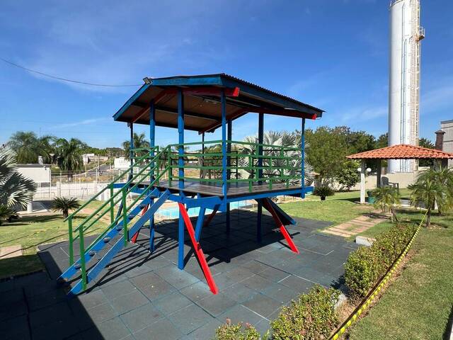 Apartamento para Locação em Cuiabá - 3