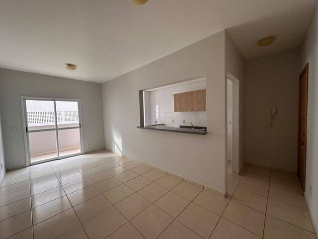 Apartamento para Locação em Cuiabá - 3