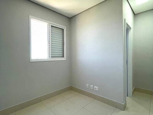 Apartamento para Venda em Cuiabá - 4